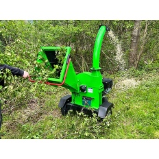 Broyeur de végétaux thermique Professionnel 15 CV - 420 CC ZIPPER ZI-HAEK15000