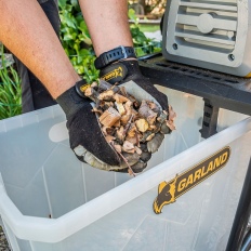 Broyeur de végétaux électrique 2800 watts max 45mm avec bac de récupération CHIPPER 355LE-V19