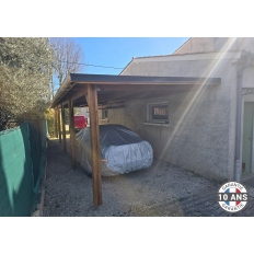Carport toit plat adossé en bois Douglas