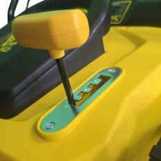 Balayeuse électrique 1500W pour gazon artificiel 350 m² GARLAND ROLL&COMB 402E-V24